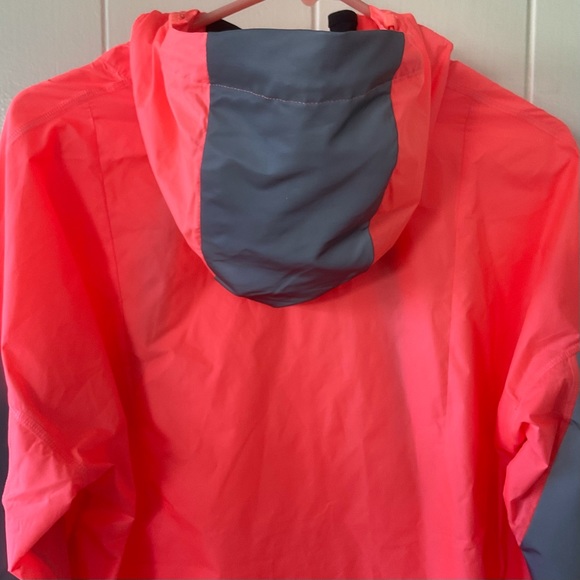 NIKE RUN DIVISION FLASH JACKET Women’s Sz M. NWT. - Picture 13 of 13